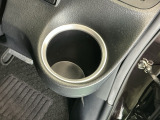 ドリンクホルダー/小物入れにもなって便利です
