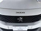当店はシティライトグループのフレンチディーラーとなっており、岡山県初、日本最大級のDS AUTOMOBILESショールームをオープン 最新のCIに基づいた納車エリア、ラウンジ、レセプションを完備しております