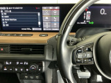 ホンダ純正メモリーナビ搭載なので、遠方へのドライブもお任せ下さい!ステアリング左手側にオーディオ関連のコントロールスイッチを配置しています。操作時は視線を逸らすことなく運転に集中できます