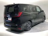 ご納車前にはエンジンオイル・オイルエレメント等を交換して、トヨタディーラーのエンジニアがしっかりと整備をさせていただきます。交換部品などについては、スタッフへお尋ねください。