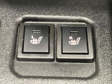 【シートヒーター】寒い日に重宝するシートヒーター!エアコンより早く温まってくれるので寒がりの人も安心ですね♪エアコンの温風は乾燥するから苦手、という方にもをおすすめです。