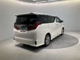 【ワンオーナー車】ワンオーナー車でございます。当店の展示車はほぼ全車・新車店舗からの下取りのお車ですのでお買い上げ頂いたお客様が2代目オーナーになります。