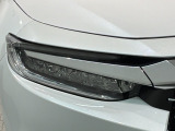 LEDヘッドライトは、点灯の瞬間から最大光量を発揮し、突然暗くなるトンネルなどでの安定感を高めます。