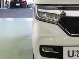 LEDヘッドライトは、点灯の瞬間から光量を発揮し、突然暗くなるトンネルなどでの安定感を高めます。