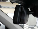 ETC2.0一体型の自動防眩機能付きバックミラー!後続車のヘッドライトの眩しさを自動で軽減してくれます!