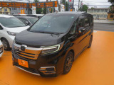 左前からの画像です!当店でしたら、車両販売、買取、車検、点検、一般整備、鈑金、任意保険、その他お車の事でしたらトータルサポート致します!