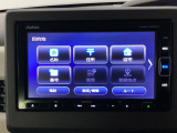 メモリーナビにフルセグTV機能あり。 ドライブや旅行に欠かせない装備です。