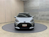 お車購入のポイントとなるフロントマスクです!シャープな目つきが印象的なデザインのヘッドランプです。