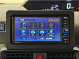 Bluetooth対応、CD/DVD再生機能付き。お好きな音楽を聴きながらのドライブは楽しいですよね〜♪
