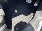 ◆LIBERALAは、輸入車選びの新たなスタイルを提案するインポート・セレクト・ブランドです。オーナー様となる方がクルマから直接感じる感性を第一にした、最良の一台との出会いをコーディネートいたします。
