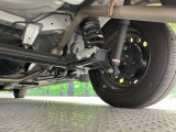 お車を安心してお乗りいただく為には、足回りの定期点検が欠かせません。サービスサポート(有償保証)では無料点検もご提供しており、安心のカーライフをお過ごしいただけるサポート体制が整っています。