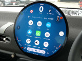 Apple CarPlayやAndroid Autoなど様々なアプリケーションがインストールされています!