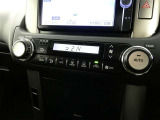 オートエアコン装備です。オートで空調を行ってくれるので車内は、とっても快適!だからドライブもさらに楽しい!