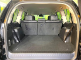 普段のお買い物や通勤、送迎等に十分な荷室スペースを確保しております。セカンドシートを倒すと、大きな荷物の積載も可能です♪