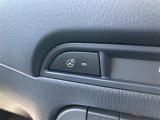 【ステアリングヒーター】冬場の寒い日に手がかじかんで運転が危険にさらされることもこれがあれば安心です!!ハンドルがじわっと暖かくなります♪