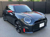 MINI正規販売店のお車は、全てのお車にMINI認定中古車保証書が発行されます。保障約款もございますので保障内容が明確でございます。お客様にご安心してお乗り頂けますよう、全力でお客様をサポート致します。