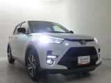 高輝度で点灯速度が速く、しかも消費電力の少ないLEDヘッドライトが装備されています!LEDの明るい光が走行中の視界の確保をサポートして、夜のドライブがより楽しく安全に運転できます♪