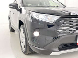 フォグランプ装着車です。暗い夜道の車両前方を明るく照らします