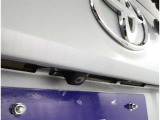 バックカメラが付いているので後方確認が非常にしやすいです。今や運転初心者も熟練者も必須装備!ついていて損はないですね♪