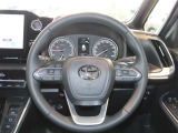 ドライバーに寄り添う快適な操作フィールをもたらすステアリングです。
