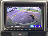 バックモニター付きで、車庫入れやバック時の後方確認をサポート。