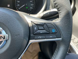 【プロパイロット】高速道でアクセル・ブレーキ・ハンドルをアシスト。運転の負担を軽減します。