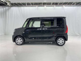 両側パワースライドドア付きだから、狭い駐車スペースなどでの 乗り降りラクラク!小さなお子さまのいるご家庭には嬉しい装備。