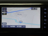 直感的に操作出来るナビゲーションを搭載。ルート案内が分かりやすく、運転中のストレスを軽減します。目的地までスムーズに導いてくれる、実用性の高い装備です。
