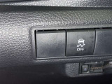 【横滑り防止機能】 車両走行安定補助システム搭載  車が横滑りしそうになった際に、横滑りを防ぐ安全装備が付いています。