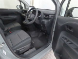 【禁煙車の定義】当店の定義・・・☆タバコ臭くない事☆コゲがない事☆灰皿等の喫煙器具が未使用の事 以上3項目をクリアした場合【禁煙車】と表示します。(現状を表しています。過去の事は、断定できません。)