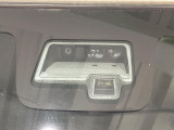 【スズキ セーフティサポート】走行中に前方の車両等を認識し、衝突しそうな時は警報とブレーキで衝突回避と被害軽減をアシスト。より安全にドライブをお楽しみいただけます。