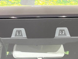 【スズキ セーフティサポート】走行中に前方の車両等を認識し、衝突しそうな時は警報とブレーキで衝突回避と被害軽減をアシスト。より安全にドライブをお楽しみいただけます。