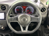 【ステアリングスイッチ】運転中、前方から目線をそらすことなく、オーディオ等の操作が可能な便利機能!安心&快適なドライブを演出してくれます♪