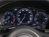 【メーターパネル】見た目もきれいで視認性もよく、安心して運転に集中できます。シンプルであるということが実は安全でもあるんです。