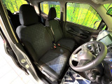 運転席シート廻りは使用感も少なく、良好な状態となっています。丁寧に使われていたことがよくわかりますね。