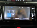 Bluetooth接続機能・スマートフォンなどからお気に入りの音楽を飛ばしてワイヤレス再生したり、ハンズフリー通話ができます。