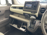 【 オートエアコン 】車内温度を感知して自動で温度調整をしてくれるのでいつでも快適な車内空間を創り上げます!