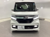 お客様に安全で快適なカーライフをお送りいただくために、中古車にも高いレベルの品質基準を設け、その基準に従って、全ての中古車について納車前整備を実施しています。
