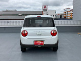 個性的なバックビュー。ショッピングにレジャーに大活躍!車の詳細はスタッフへおたずねください!