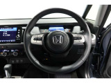 Hondaセンシングの機能のひとつ、アダプティブクルーズコントロール付!アクセルから足を離しても設定したスピードと前車との車間を保ち走行してくれます!車線維持もアシスト☆高速道路で疲労軽減ですね☆