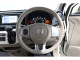 視認性の良いメーターで、運転中も情報がひと目で確認できて安心。見やすさにこだわったデザインで、毎日のドライブがもっと快適に