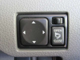 電動格納機能付きドアミラー☆ワンタッチで、運転席からドアミラーを格納できます。狭い駐車場でもご安心です。