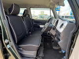 運転席シート廻りは使用感も少なく、良好な状態となっています。丁寧に使われていたことがよくわかりますね。