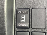 【パワースライドドア】スマートキーや運転席のスイッチでスライドドアの開閉が可能♪電動だから力を入れてドアを開ける必要が無く、小さいお子様でも、重い荷物を持っている時もラクに開け閉めできます♪