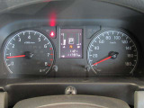 大きくて視認性の良いアナログメーターです。 走行距 11797Km