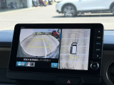 駐車時に便利な全方位モニターが付いていますので車庫入れも安心&安全です!