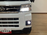 ☆とても明るいLEDヘッドライト☆暗い夜道でのドライブも明るいヘッドライトで前方がとても見やすく安心安全ですよ!!