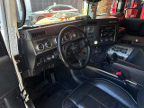 広々とした運転席となっております。
