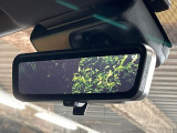 【デジタルインナーミラー】後席の大きな荷物や同乗者で後方が確認しづらい時でも安心!カメラが撮影した車両後方の映像をルームミラー内に表示。クリアな視界で状況の確認が可能です!