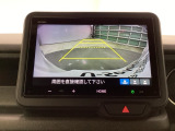 バックモニター付きで、車庫入れやバック時の後方確認をサポート。